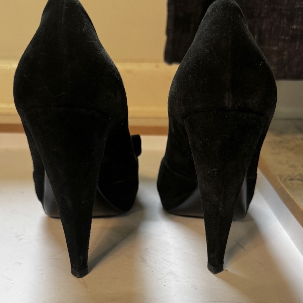 Prada Shoe peep toe black heel (8.5) - Picture 3 of 5